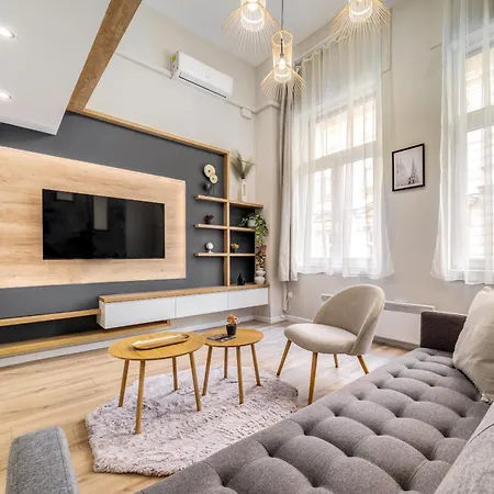 Appartement Rakoczi Stylish Entire